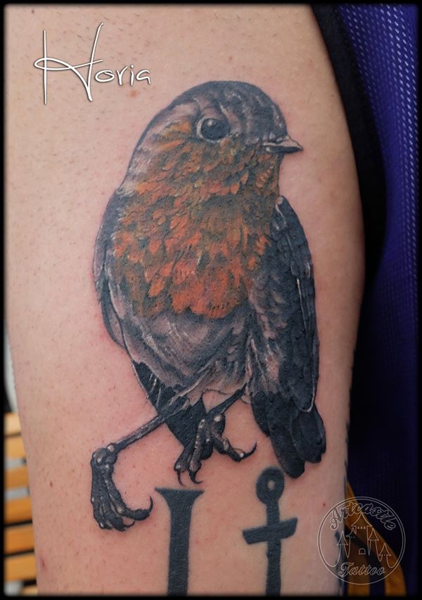 ArtCastleTattoo Tattoo ArtiestHoria Small Realistic Robin tattoo in color Color