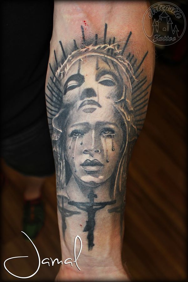 ArtCastleTattoo Tattoo ArtiestJamal Realistic Mariah with crosses all healed up Black n Grey