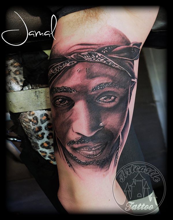 ArtCastleTattoo Tattoo ArtiestJamal Tupac in black n grey Portraits