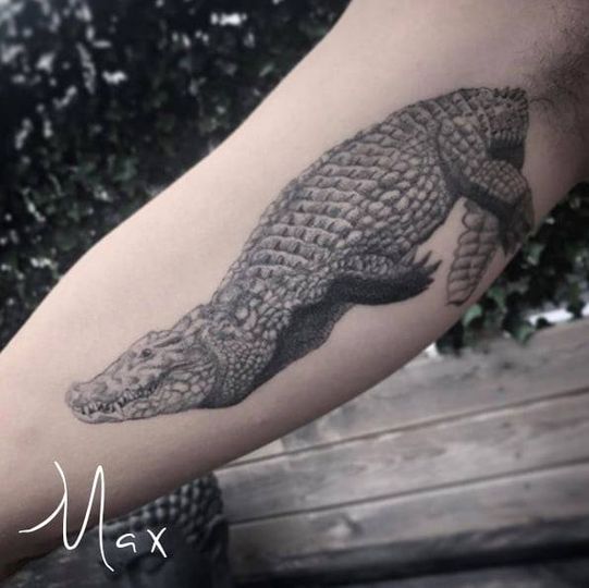ArtCastleTattoo Tattoo ArtiestMax Crocodile on upperarm